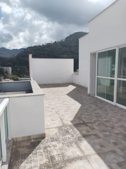 Foto 1 de Apartamento com 3 Quartos à venda, 184m² em Correas, Petrópolis