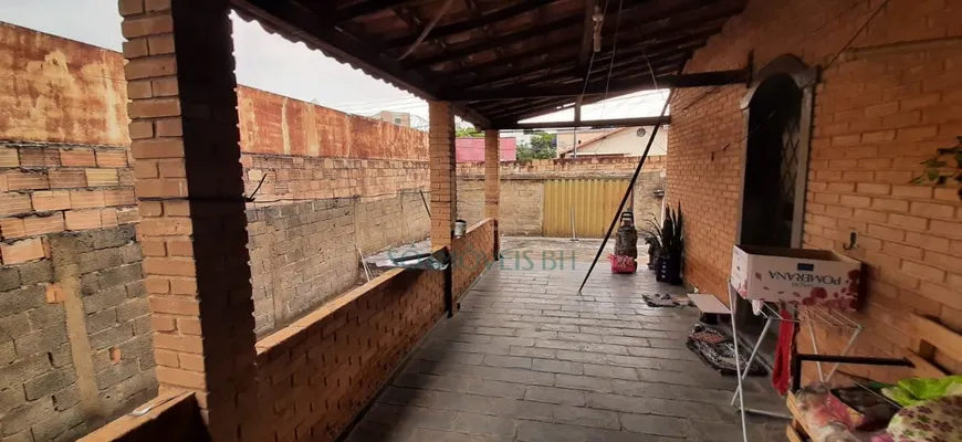 Foto 1 de Casa com 3 Quartos à venda, 200m² em Venda Nova, Belo Horizonte