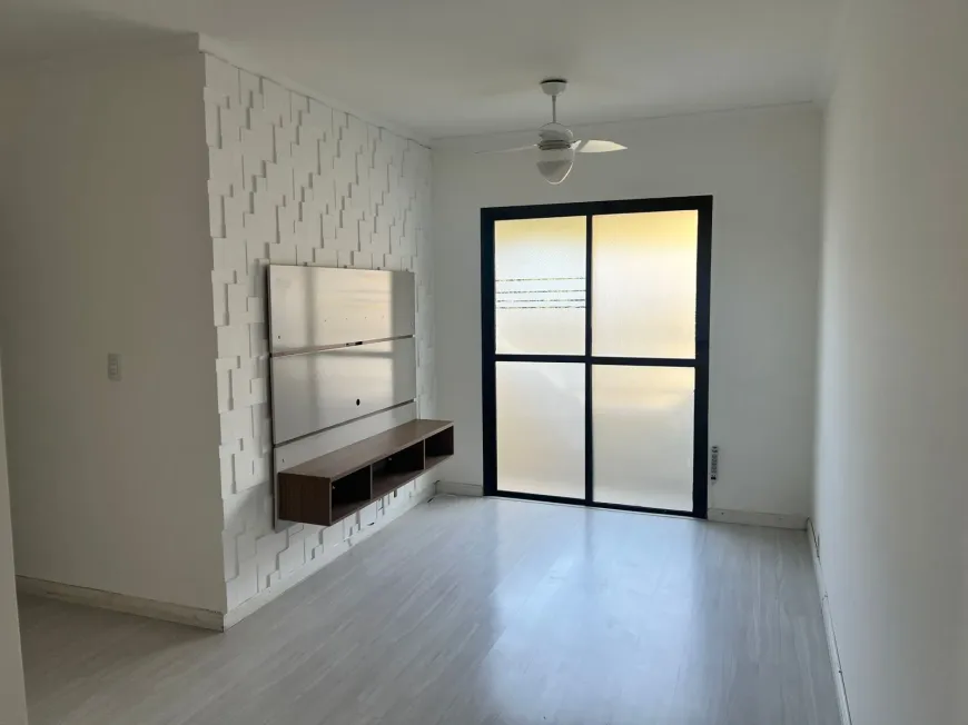 Foto 1 de Apartamento com 3 Quartos para alugar, 76m² em Jardim Terras do Sul, São José dos Campos