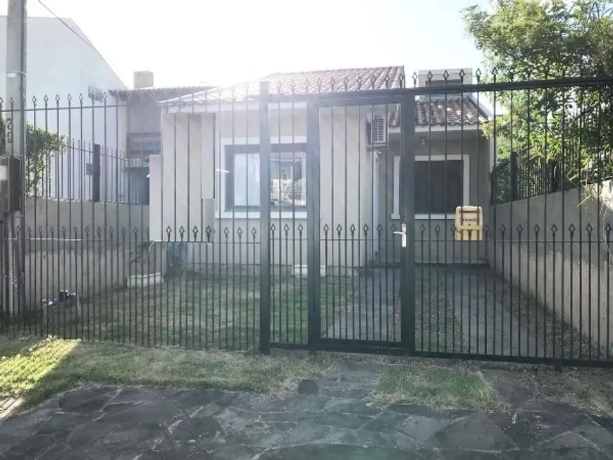 Foto 1 de Casa com 2 Quartos à venda, 66m² em Hípica, Porto Alegre