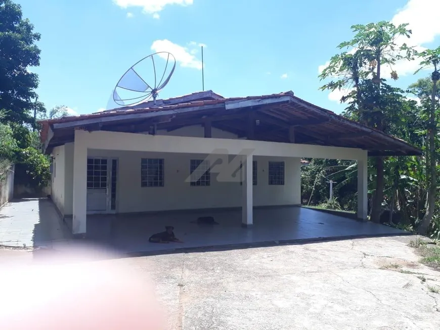 Foto 1 de Fazenda/Sítio com 3 Quartos à venda, 350m² em Sousas, Campinas