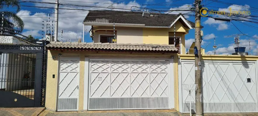 Foto 1 de Sobrado com 3 Quartos à venda, 193m² em Vila Galvão, Guarulhos
