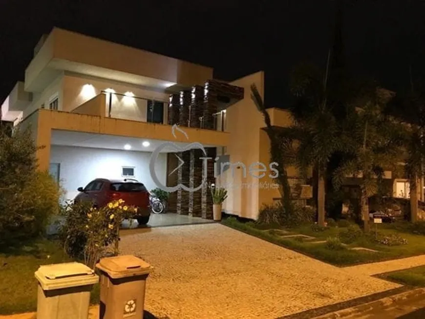 Foto 1 de Casa com 5 Quartos à venda, 380m² em Jardins Verona, Goiânia