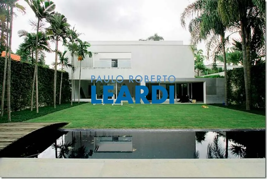 Foto 1 de Casa com 3 Quartos à venda, 650m² em Jardim Europa, São Paulo