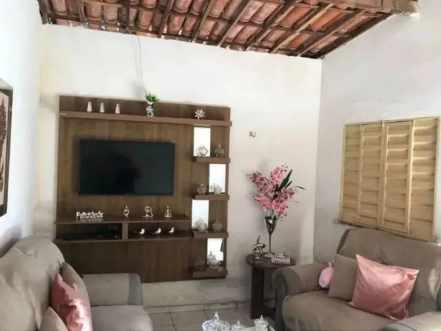 Foto 1 de Casa com 2 Quartos à venda, 52m² em Rio Sena, Salvador