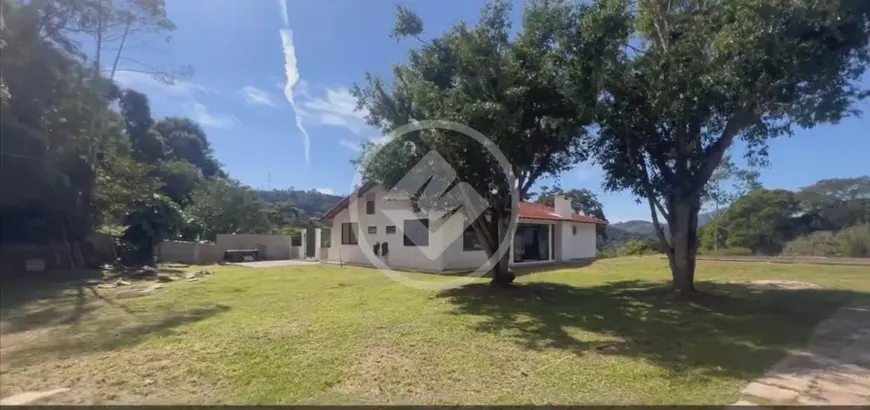 Foto 1 de Casa com 4 Quartos à venda, 270m² em Parque do Imbuí, Teresópolis
