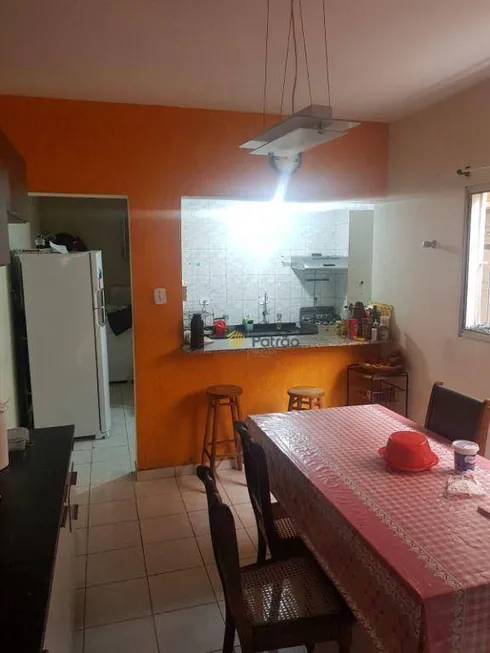 Foto 1 de Sobrado com 3 Quartos à venda, 120m² em Taboão, São Bernardo do Campo