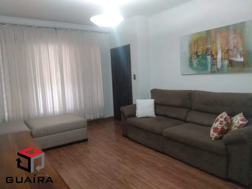 Foto 1 de Sobrado com 3 Quartos à venda, 170m² em Vila Scarpelli, Santo André