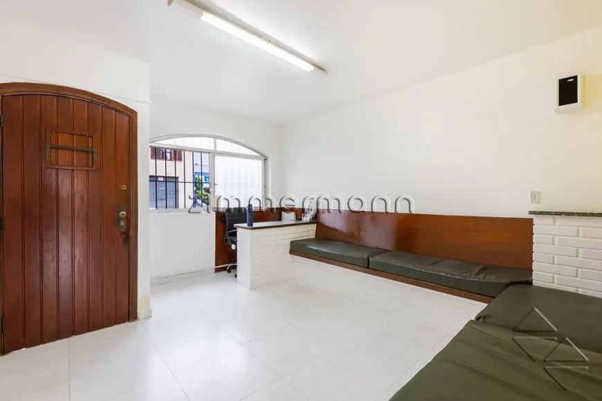 Foto 1 de Casa com 3 Quartos à venda, 132m² em Vila Romana, São Paulo