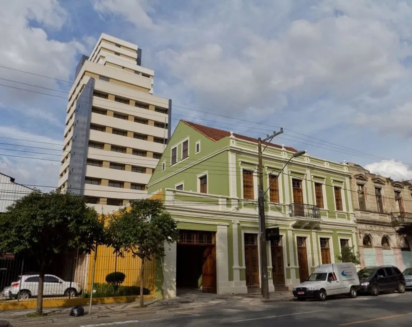 Foto 1 de Cobertura com 2 Quartos à venda, 123m² em Centro, Curitiba