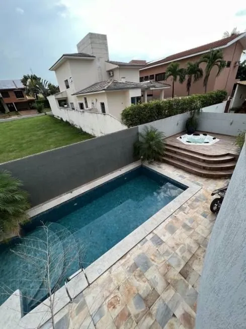 Foto 1 de Casa com 5 Quartos à venda, 450m² em Jardim Florença, Goiânia