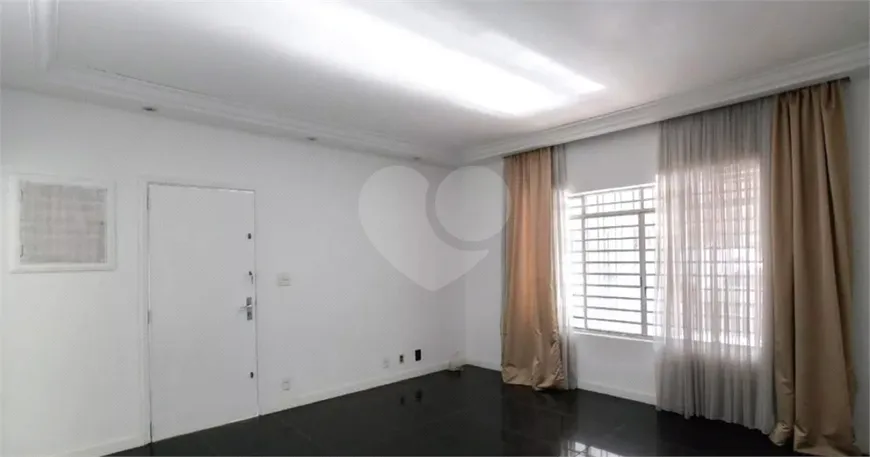 Foto 1 de Sobrado com 3 Quartos à venda, 200m² em Moema, São Paulo