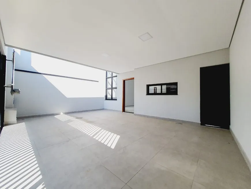 Foto 1 de Casa com 3 Quartos à venda, 127m² em VENEZA, Indaiatuba