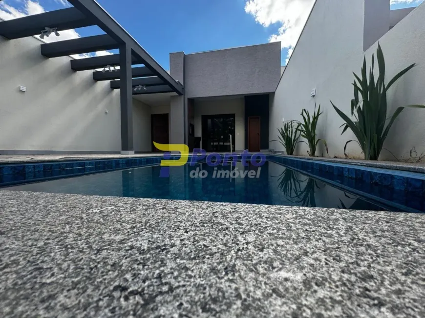 Foto 1 de Casa com 3 Quartos à venda, 140m² em Lundcéia, Lagoa Santa