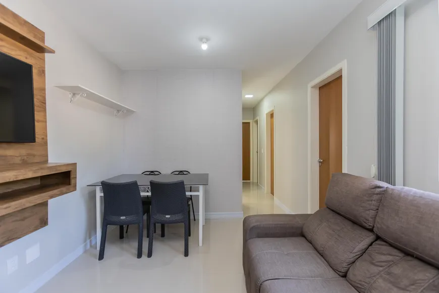 Foto 1 de Apartamento com 3 Quartos à venda, 48m² em SAO GABRIEL, Colombo