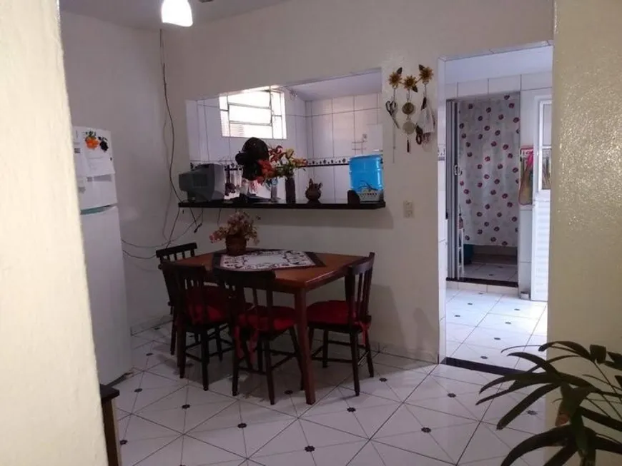 Foto 1 de Casa com 2 Quartos à venda, 70m² em Santa Mônica, Salvador