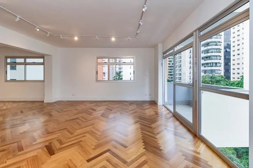 Foto 1 de Apartamento com 3 Quartos à venda, 181m² em Jardim Paulista, São Paulo