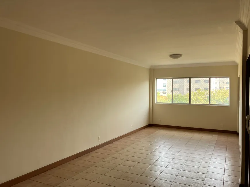 Foto 1 de Apartamento com 3 Quartos à venda, 160m² em Santa Helena, Sete Lagoas