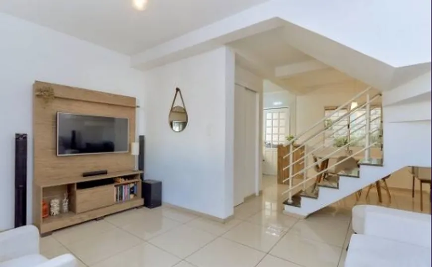 Foto 1 de Casa com 3 Quartos à venda, 160m² em Vila Engenho Novo, Barueri