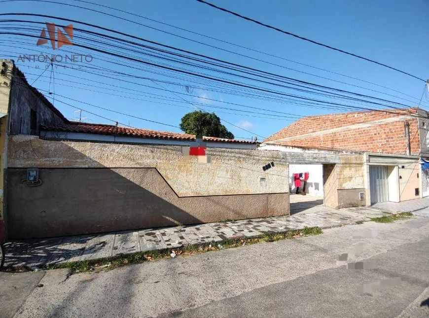 Foto 1 de Casa com 3 Quartos à venda, 200m² em Engenheiro Luciano Cavalcante, Fortaleza