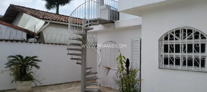 Foto 1 de Casa com 3 Quartos à venda, 255m² em Balneário Praia do Pernambuco, Guarujá