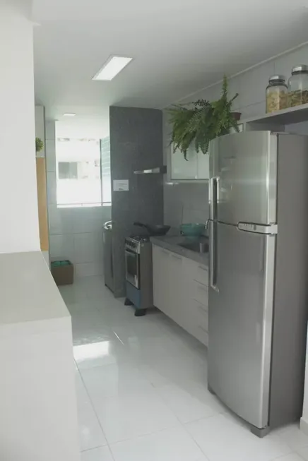 Foto 1 de Apartamento com 3 Quartos à venda, 64m² em Caxangá, Recife