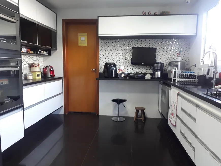 Foto 1 de Sobrado com 3 Quartos à venda, 146m² em Vila Constança, São Paulo