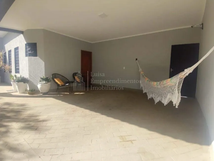 Foto 1 de Casa com 3 Quartos à venda, 198m² em Jardim Autonomista, Campo Grande