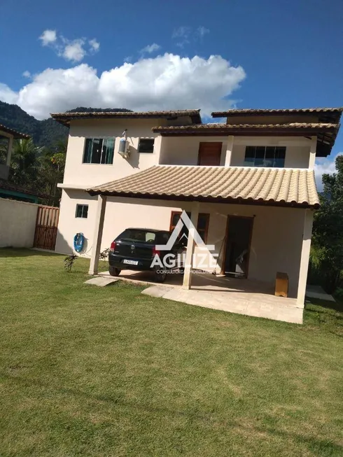 Foto 1 de Fazenda/Sítio com 2 Quartos à venda, 160m² em Sana, Macaé