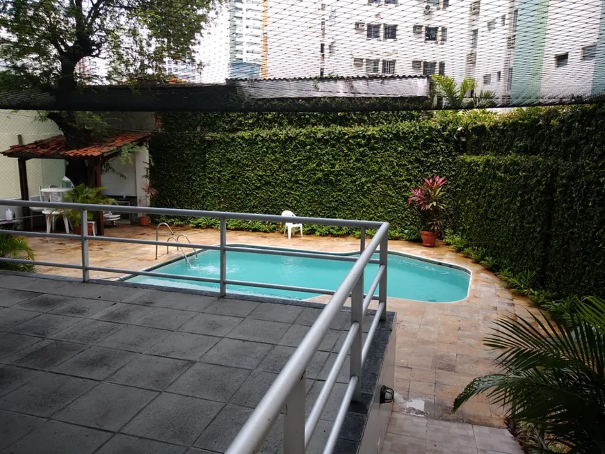 Foto 1 de Apartamento com 4 Quartos à venda, 172m² em Derby, Recife