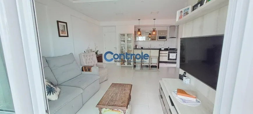 Foto 1 de Apartamento com 3 Quartos à venda, 118m² em Barreiros, São José