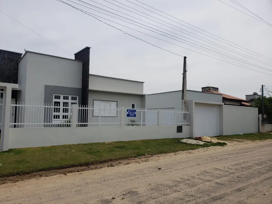 Foto 1 de Casa com 3 Quartos à venda, 180m² em Operária, Araranguá