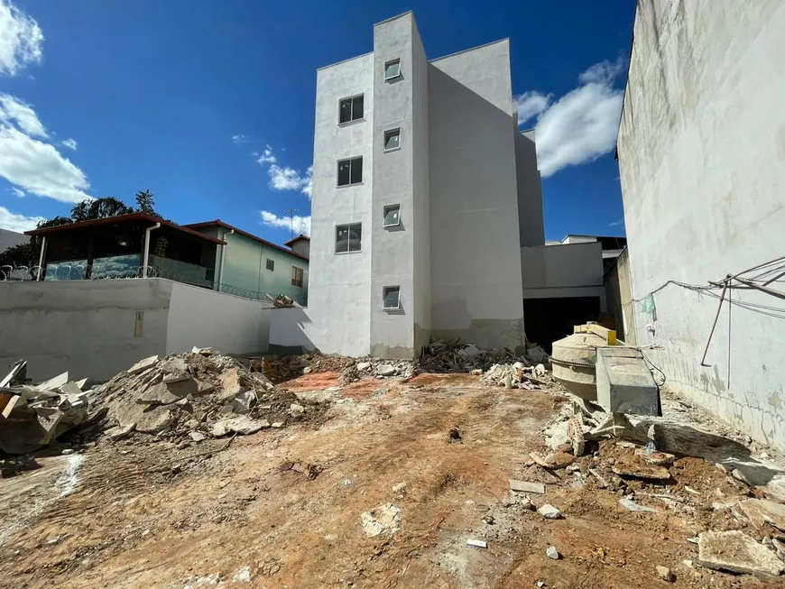 Foto 1 de Apartamento com 2 Quartos à venda, 46m² em Parque Xangri La, Contagem