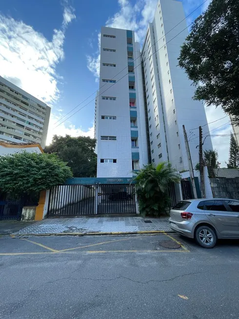Foto 1 de Apartamento com 3 Quartos à venda, 110m² em Graças, Recife