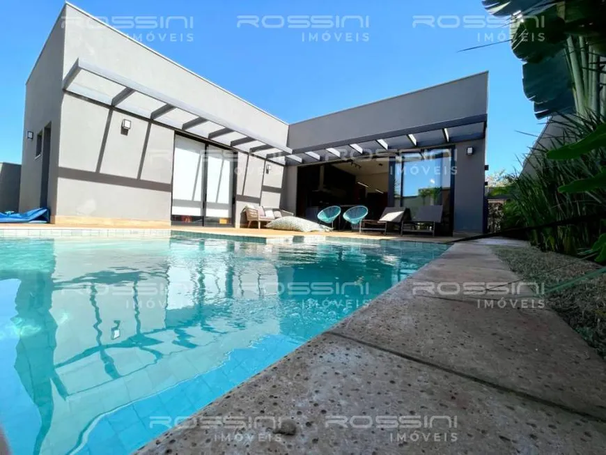 Foto 1 de Casa de Condomínio com 4 Quartos à venda, 260m² em Loteamento Santa Luisa, Ribeirão Preto
