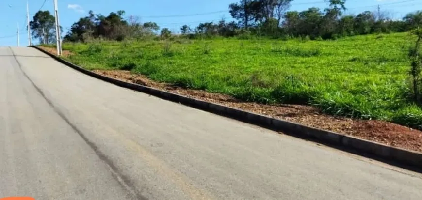 Foto 1 de Lote/Terreno à venda, 300m² em Casa Grande, São Joaquim de Bicas