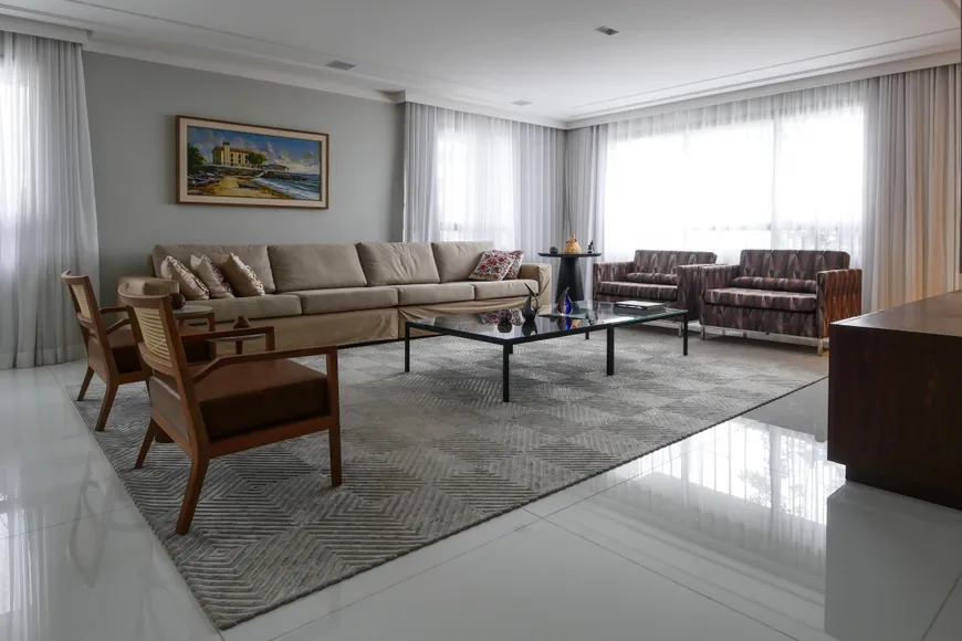 Foto 1 de Apartamento com 5 Quartos à venda, 275m² em Horto Florestal, Salvador