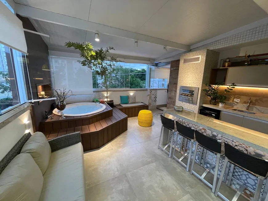 Foto 1 de Apartamento com 3 Quartos à venda, 157m² em Ponta da Praia, Santos