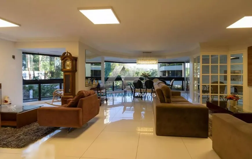 Foto 1 de Apartamento com 4 Quartos à venda, 210m² em Vila Suzana, São Paulo