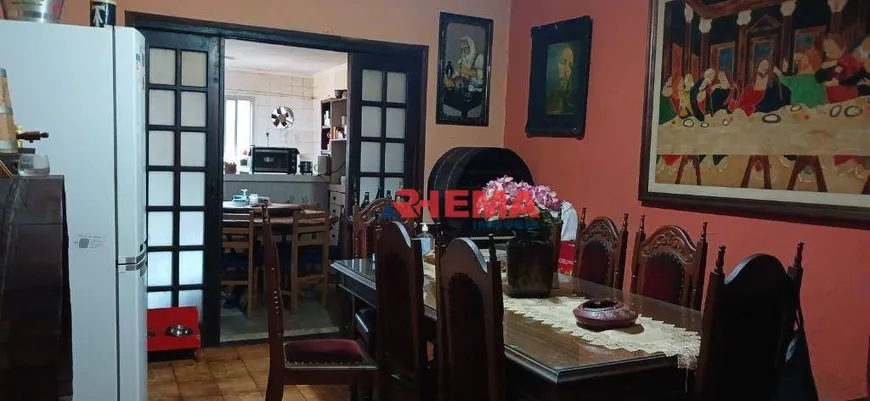 Foto 1 de Sobrado com 4 Quartos à venda, 291m² em Encruzilhada, Santos