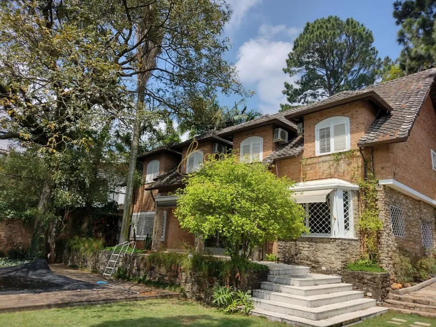 Foto 1 de Casa com 4 Quartos para alugar, 1200m² em Morumbi, São Paulo