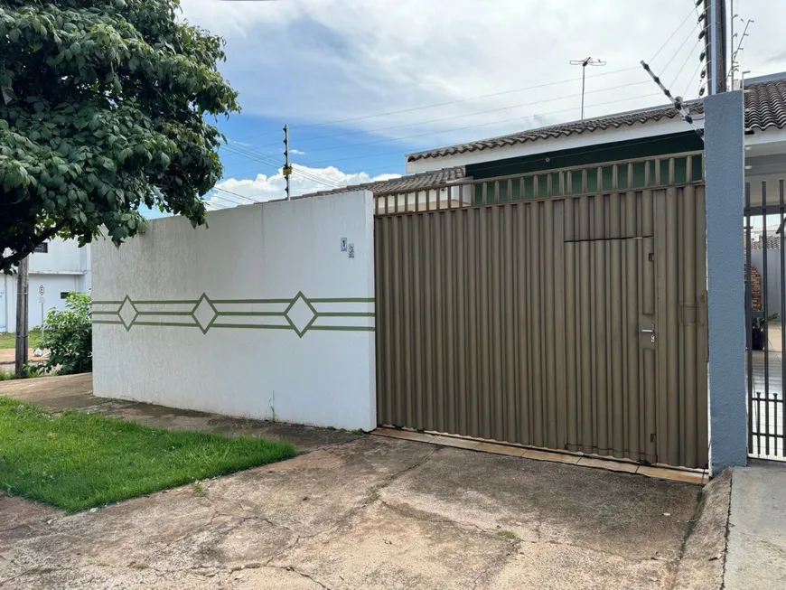 Foto 1 de Casa com 3 Quartos à venda, 100m² em Vila Morangueira, Maringá