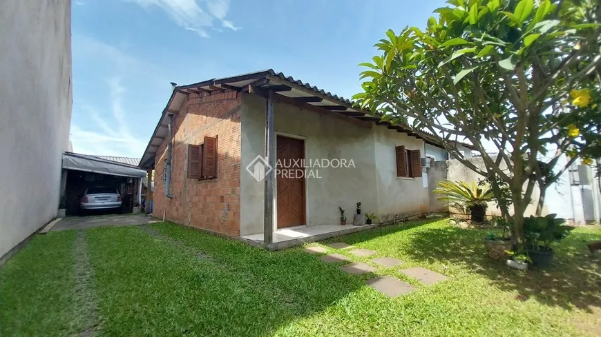 Foto 1 de Casa com 3 Quartos à venda, 70m² em Olaria, Canoas