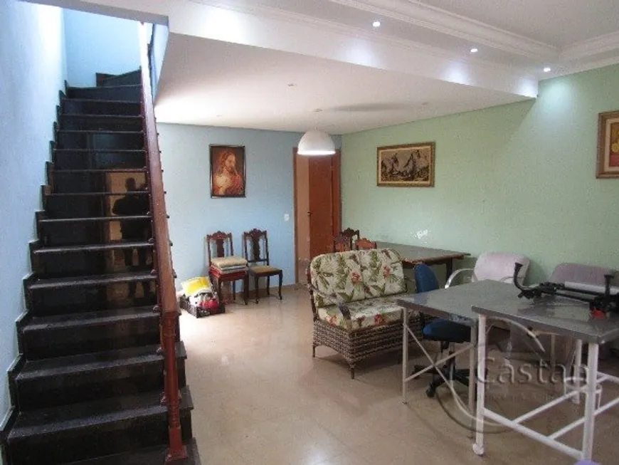 Foto 1 de Sobrado com 3 Quartos para alugar, 210m² em Móoca, São Paulo