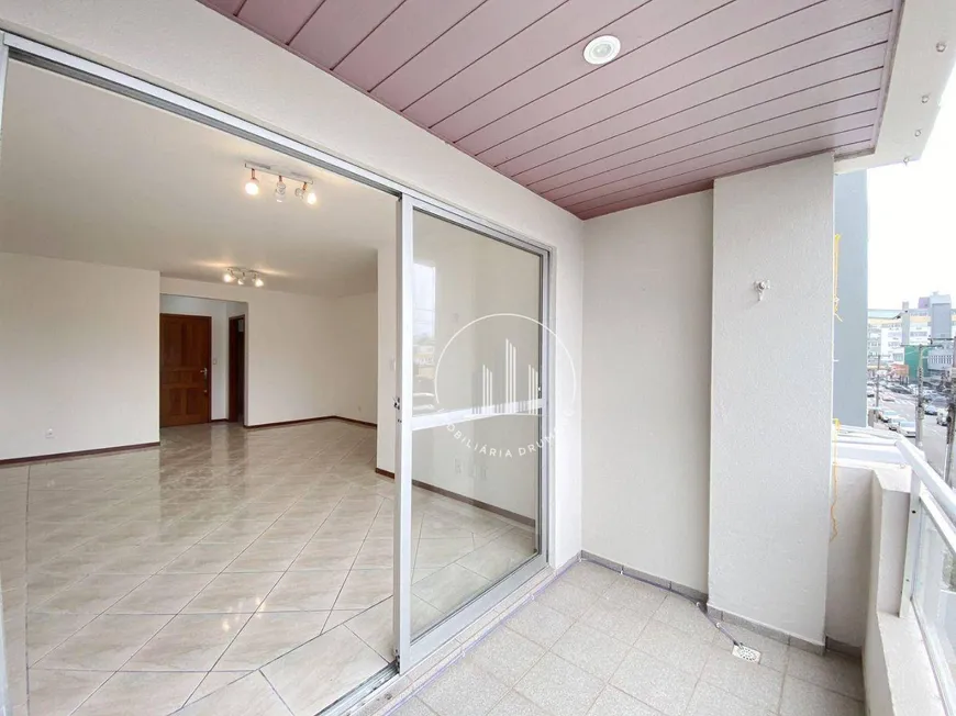 Foto 1 de Apartamento com 4 Quartos à venda, 109m² em Balneario do Estreito, Florianópolis