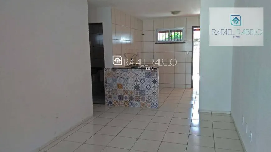 Foto 1 de Casa com 2 Quartos à venda, 85m² em Barroso, Fortaleza