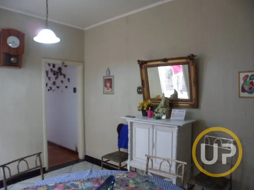 Foto 1 de Casa com 5 Quartos à venda, 180m² em Barroca, Belo Horizonte