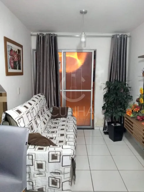 Foto 1 de Apartamento com 2 Quartos à venda, 46m² em Tabuleiro do Pinto, Rio Largo