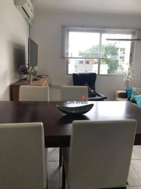 Foto 1 de Apartamento com 2 Quartos para alugar, 80m² em Independência, Porto Alegre