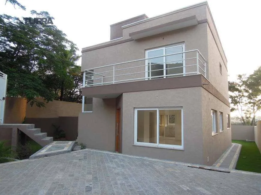 Foto 1 de Casa de Condomínio com 3 Quartos à venda, 200m² em Parque Arco Íris, Atibaia